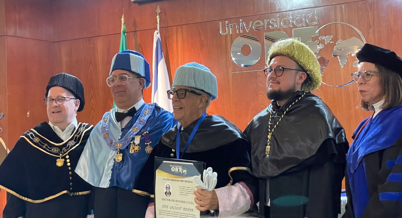 El fundador de Tijuana Innovadora, José Galicot, ya es Doctor